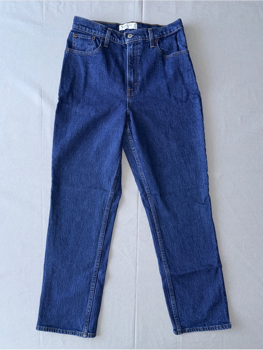 Abercrombie & Fitch Ultra High Rise 90s Straight Jean - Curve Love